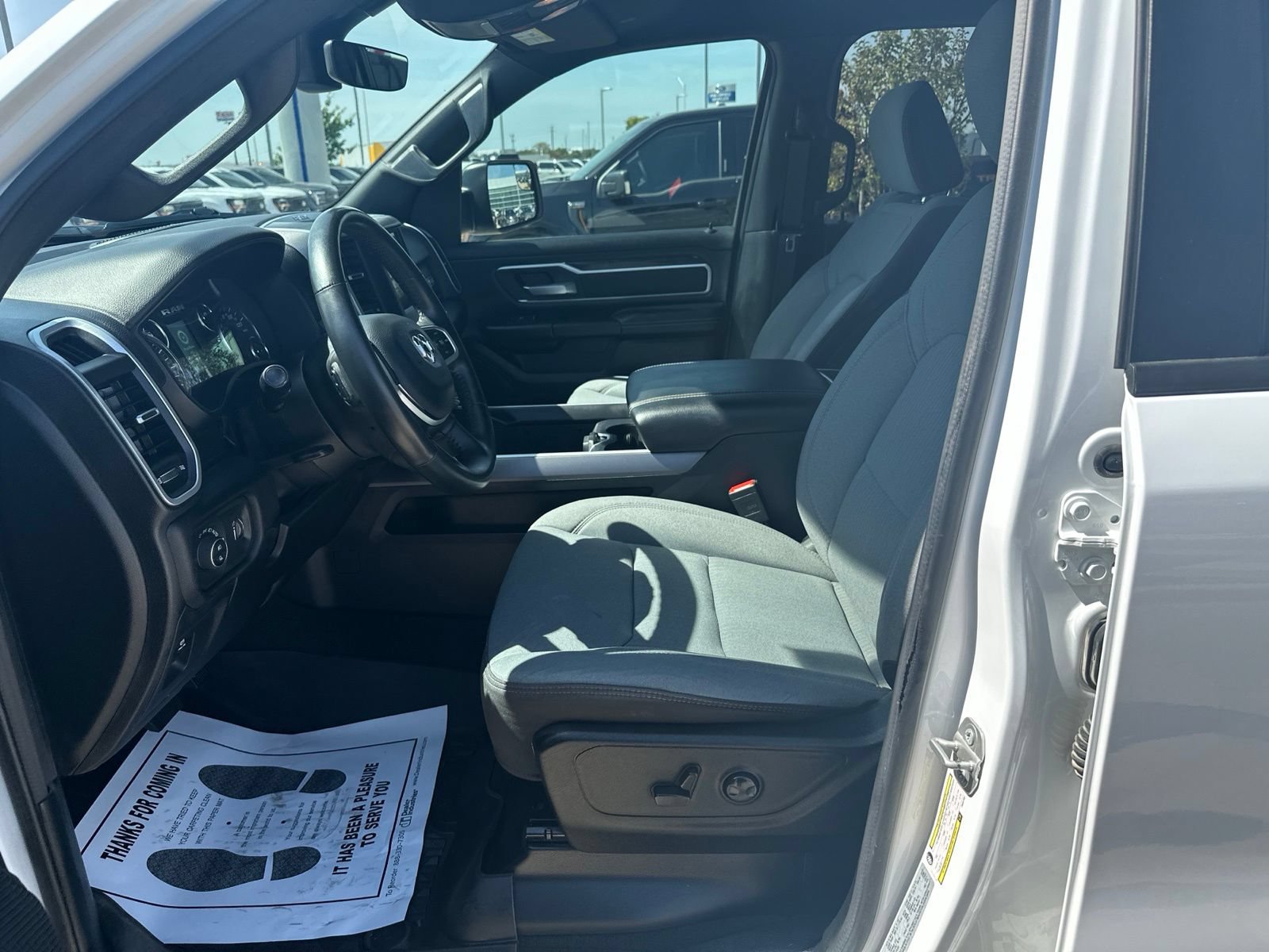 Used 2023 RAM 1500 Lone Star AWD/4WD image 15
