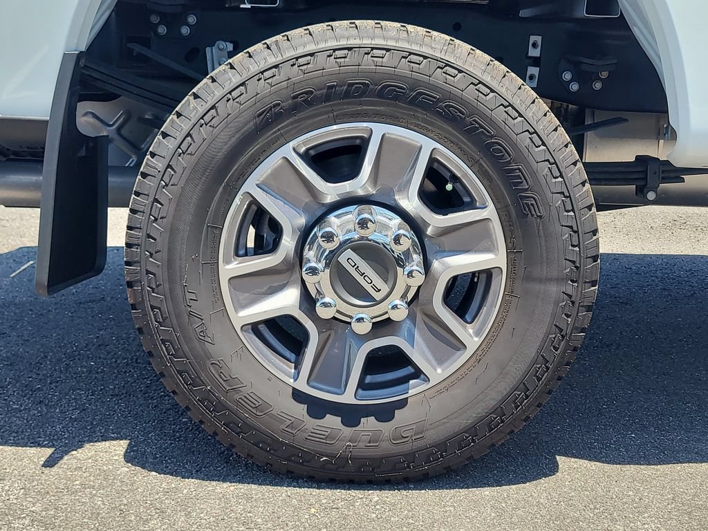 Certified 2025 Ford F350 XLT w/ FX4 Off-Road Package AWD/4WD image 5