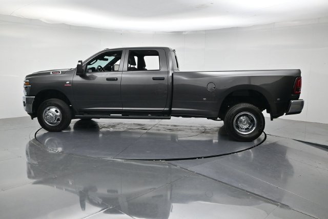 Used 2026 RAM 3500 Tradesman AWD/4WD image 7