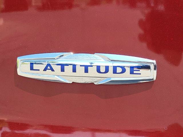 Used 2020 Jeep Cherokee Latitude FWD image 11