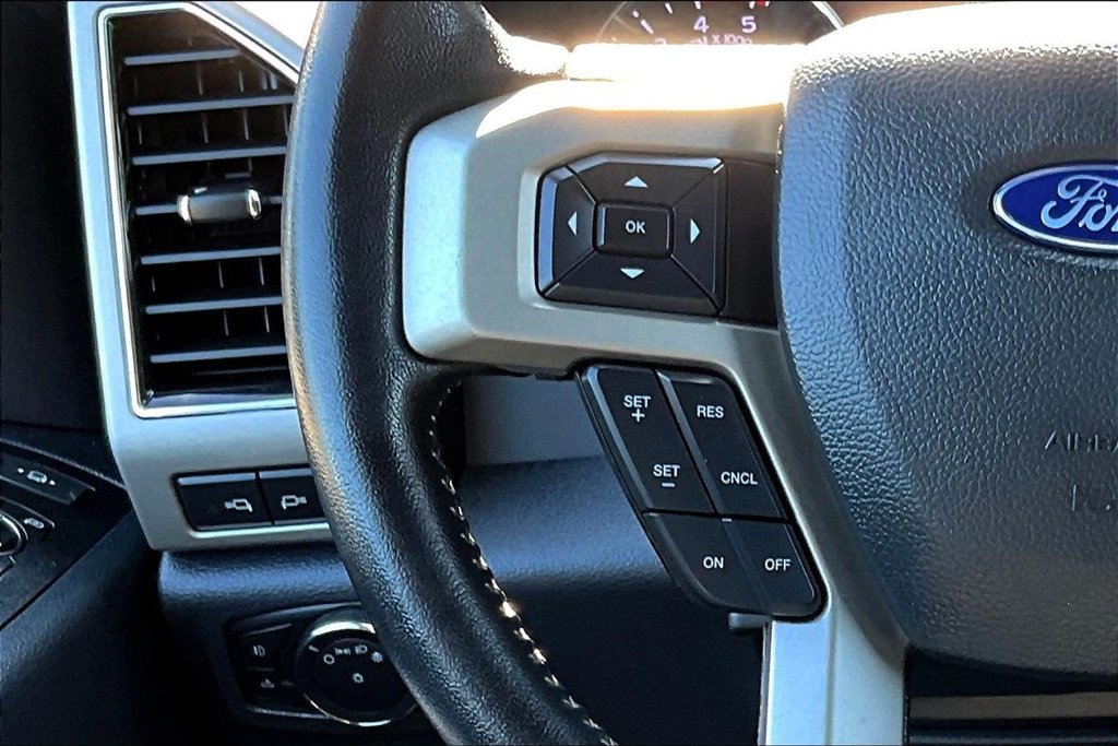 Certified 2022 Ford F250 Lariat w/ Lariat Value Package AWD/4WD image 14