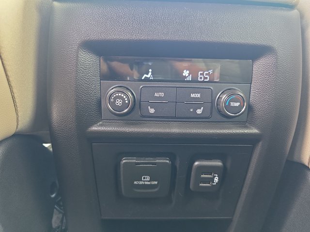 Used 2022 Chevrolet Traverse Premier FWD image 14