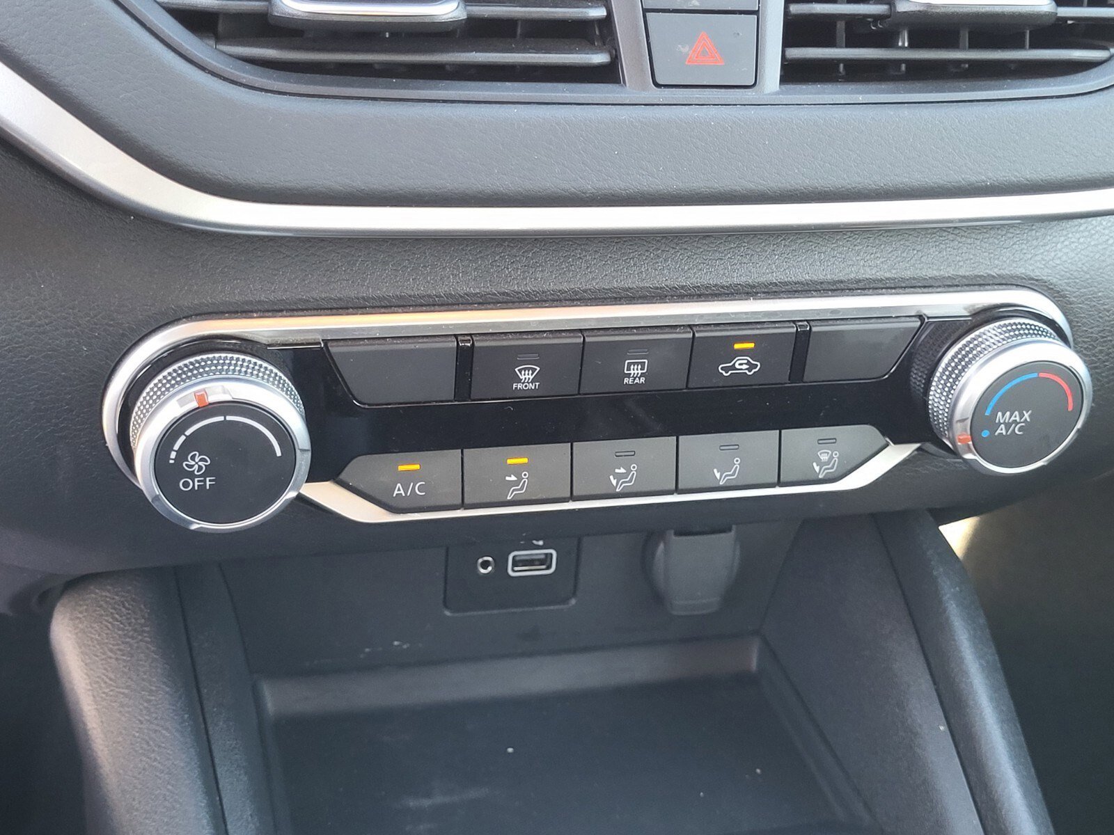 Used 2024 Nissan Altima 2.5 S image 21