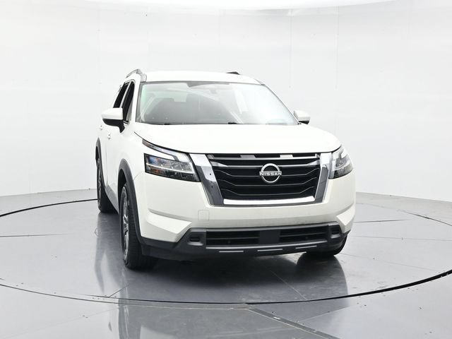 Used 2022 Nissan Pathfinder SV FWD image 4
