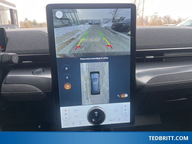 Certified 2025 Ford Mustang Mach-E GT image 34