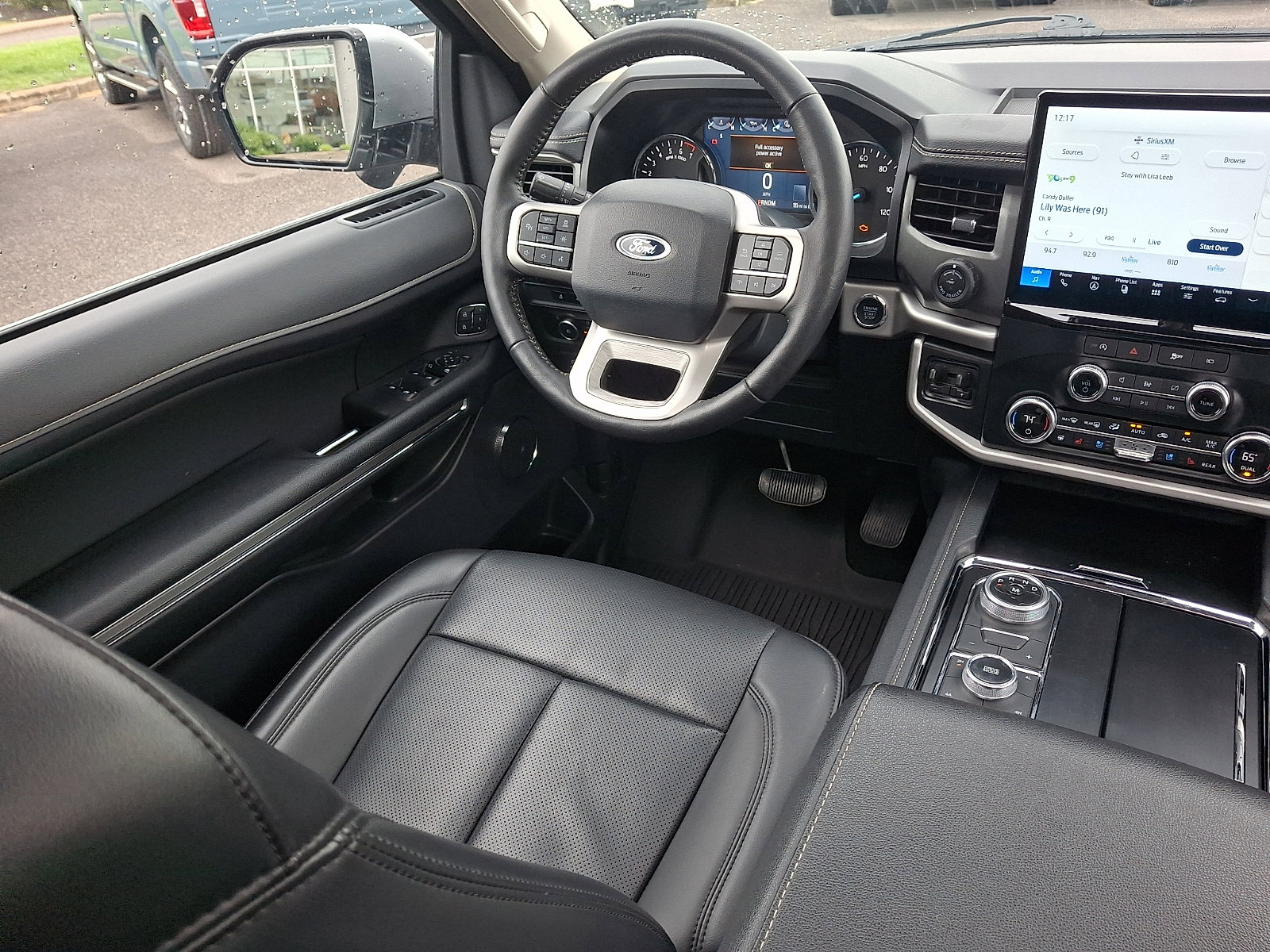 Certified 2024 Ford Expedition XLT AWD/4WD image 13