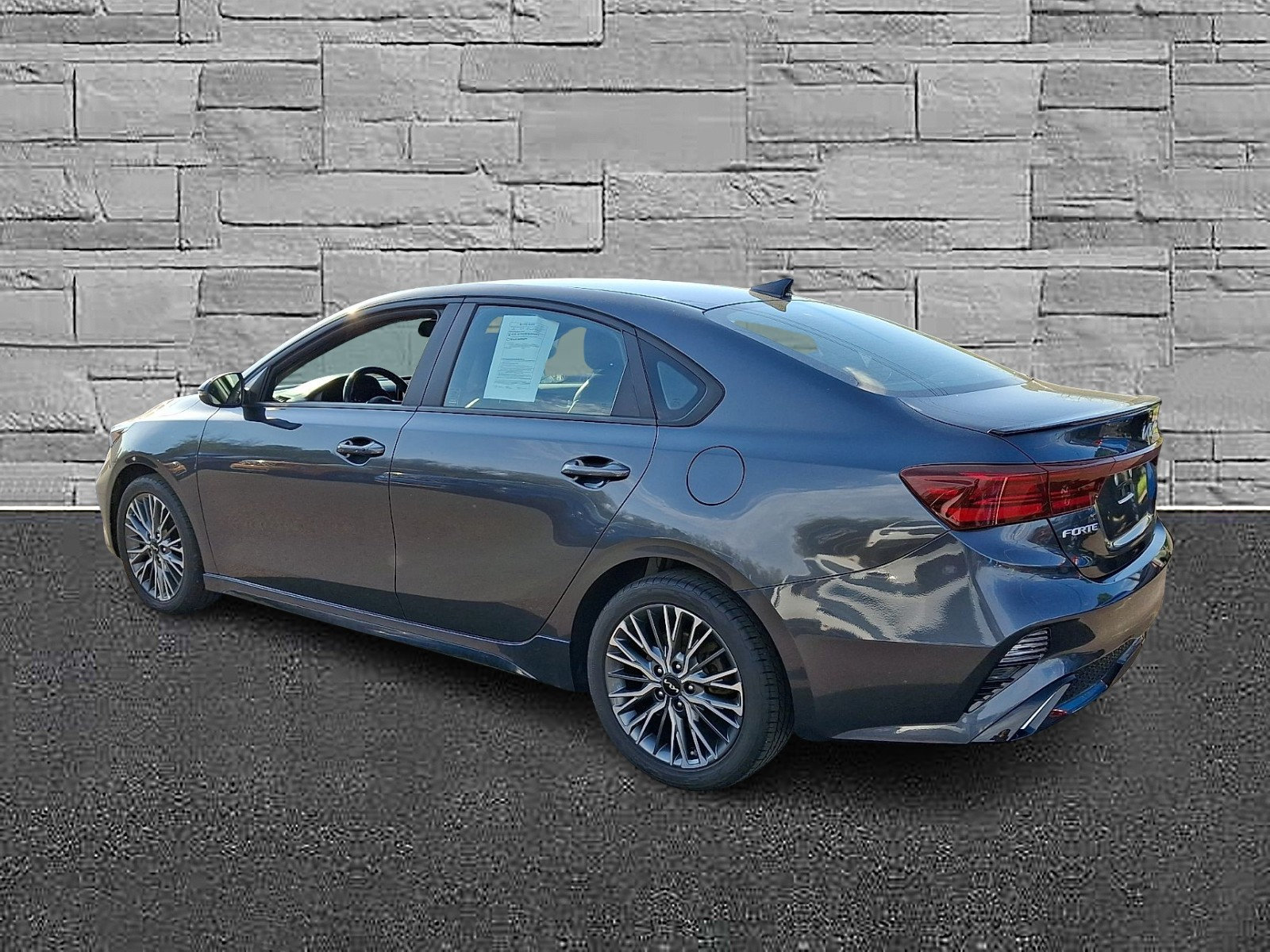 Used 2022 Kia Forte GT-Line w/ GT-Line Technology Package FWD image 7