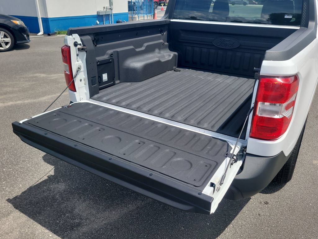 Certified 2025 Ford Maverick XLT FWD image 8