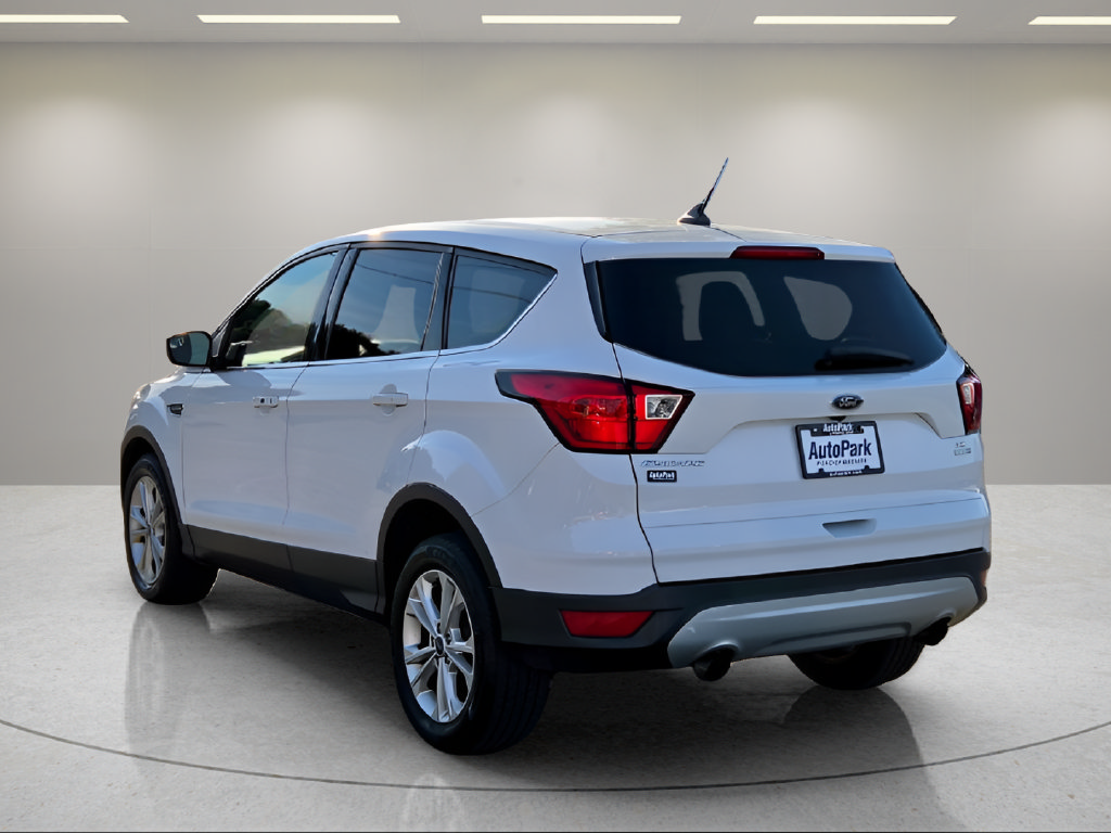 Certified 2019 Ford Escape SE AWD/4WD image 6