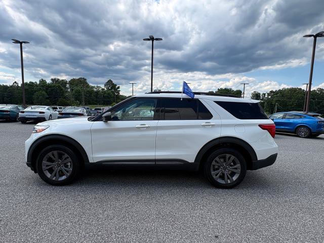 Certified 2021 Ford Explorer XLT w/ Equipment Group 202A AWD/4WD image 6