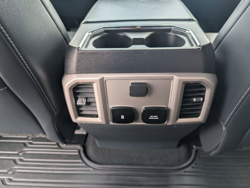 Certified 2022 Ford F350 Lariat w/ Lariat Value Package AWD/4WD image 18