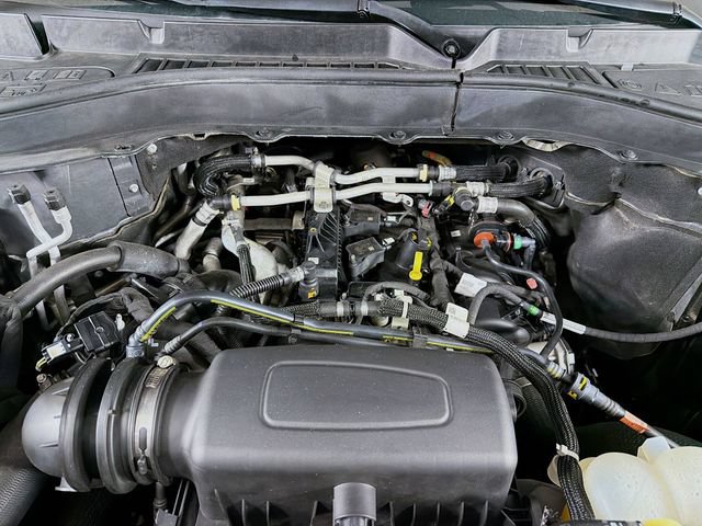 Certified 2021 Ford Explorer XLT RWD image 36