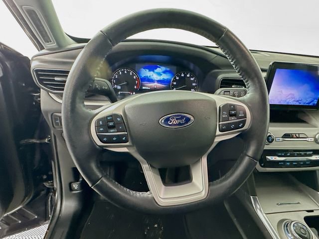 Certified 2023 Ford Explorer XLT w/ Equipment Group 202A image 14