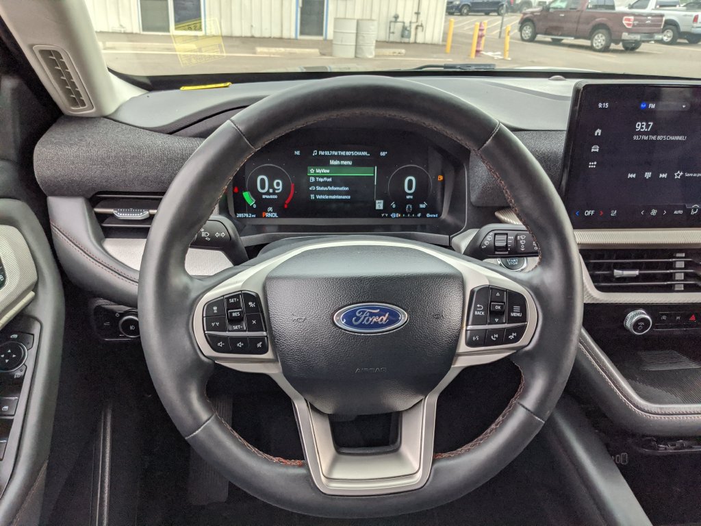 Certified 2025 Ford Explorer Active w/ Active Comfort Package RWD image 10