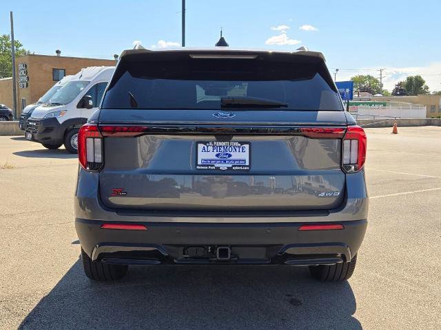 Certified 2025 Ford Explorer ST-Line w/ Premium Package image 14