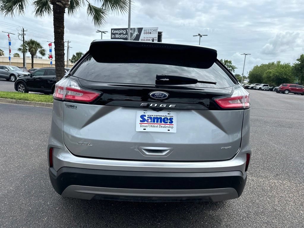 Certified 2024 Ford Edge SEL w/ Convenience Package AWD/4WD image 4