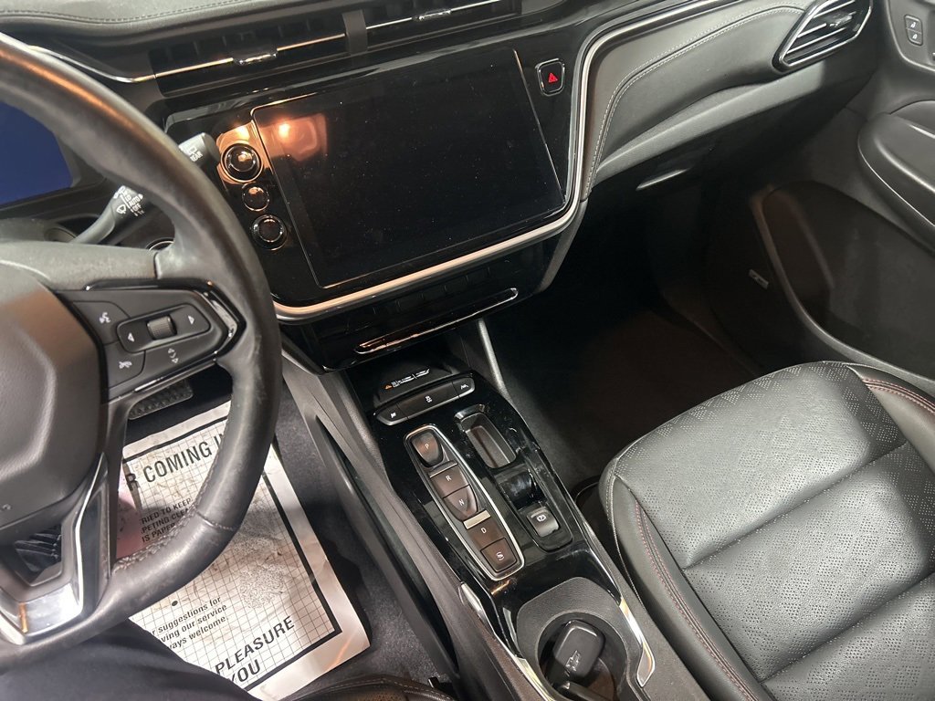 Used 2023 Chevrolet Bolt EUV Premier w/ Sun & Sound Package image 4