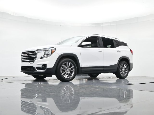 Used 2023 GMC Terrain SLT FWD image 39