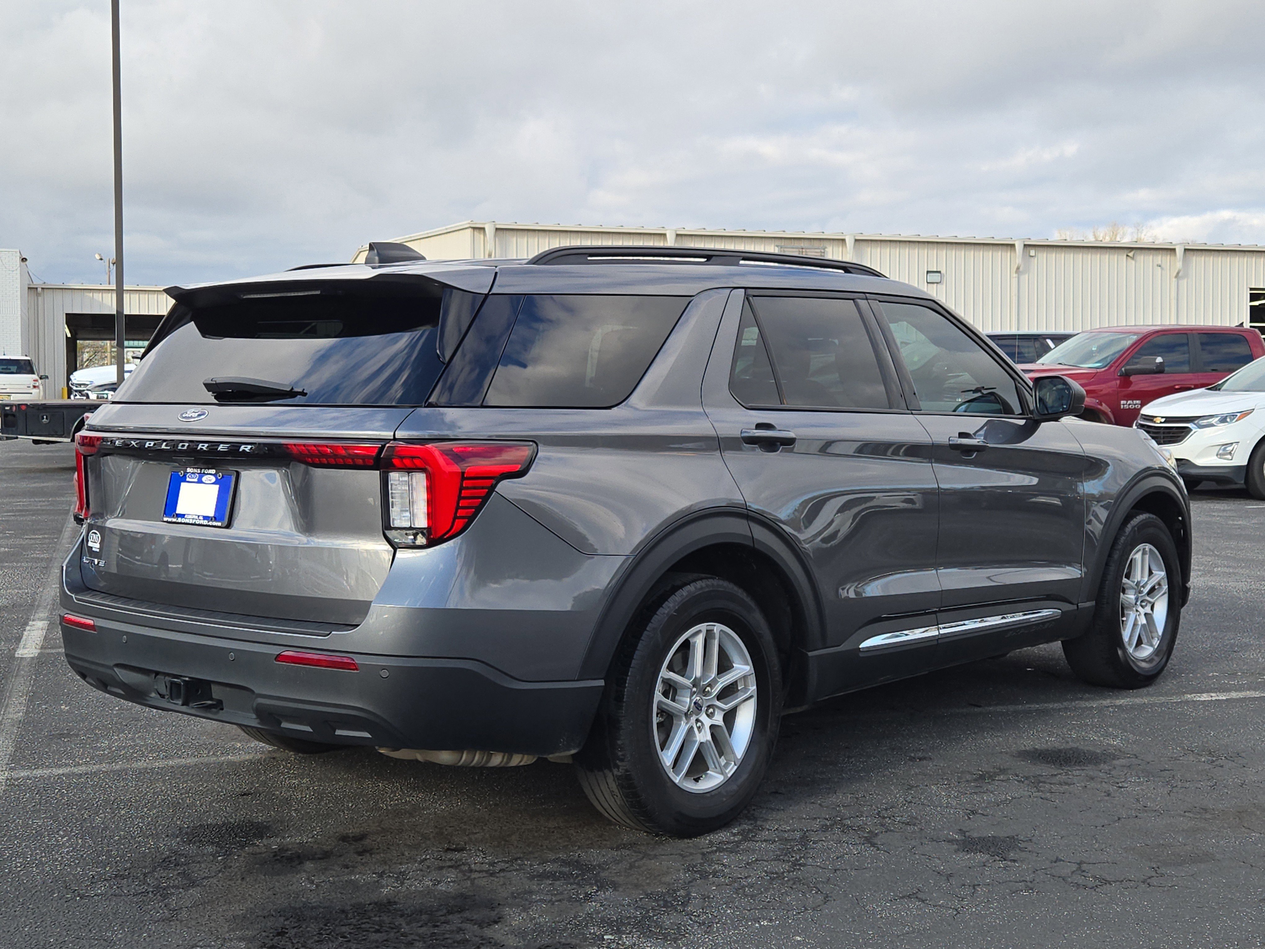 Certified 2025 Ford Explorer Active image 4