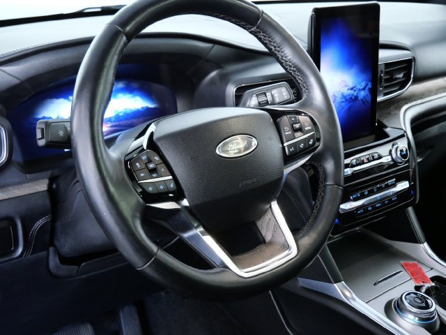 Certified 2023 Ford Explorer Platinum w/ Technology Package AWD/4WD image 20