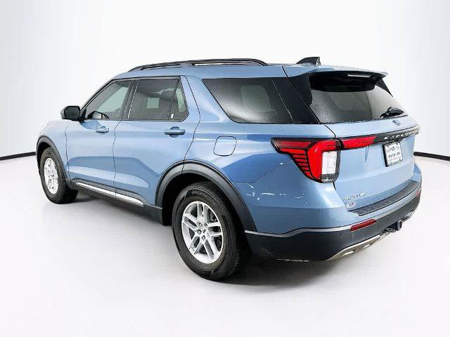 Certified 2025 Ford Explorer Active w/ Active Comfort Package RWD image 4