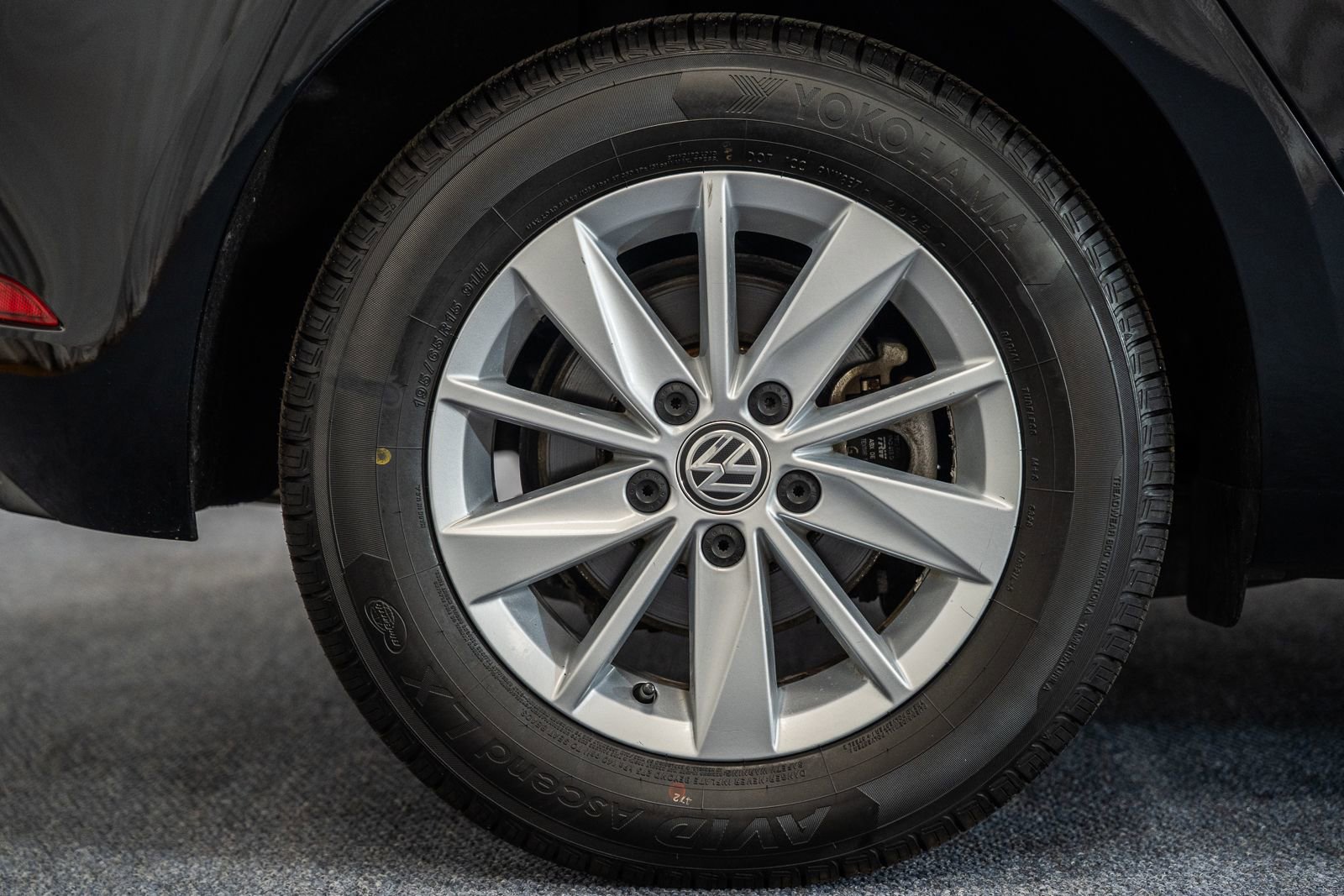 Used 2018 Volkswagen Golf SE FWD image 19