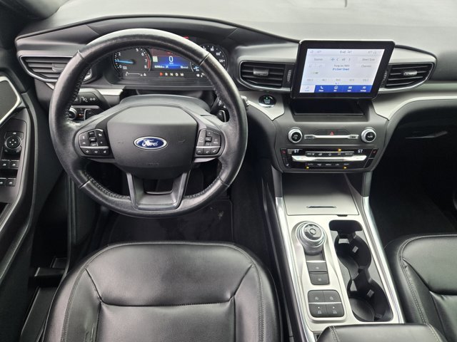 Certified 2020 Ford Explorer XLT w/ Equipment Group 202A image 25
