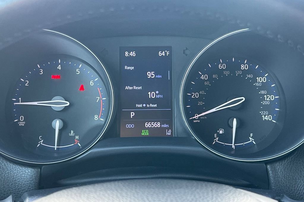 Used 2020 Toyota C-HR XLE image 27