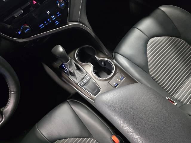 Used 2023 Toyota Camry SE w/ Cold Weather Package FWD image 24