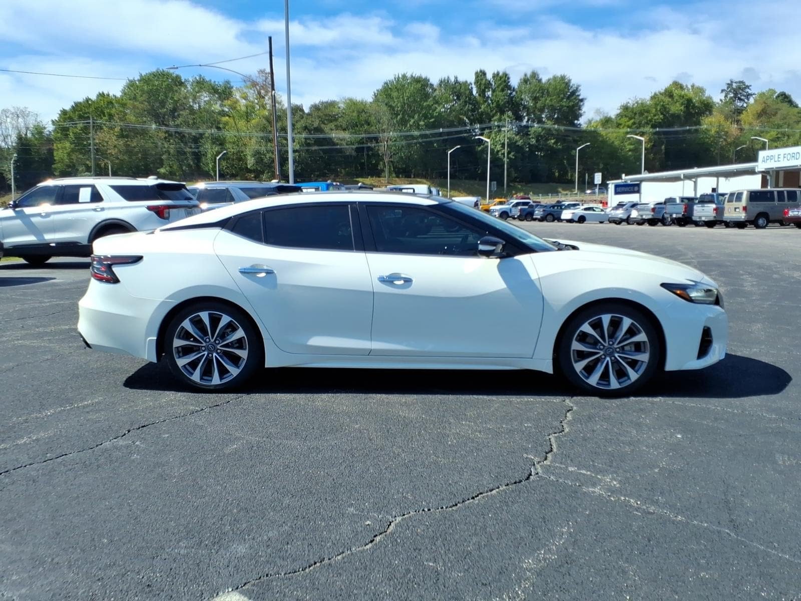 Used 2023 Nissan Maxima Platinum w/ Sport Mat Group FWD image 8