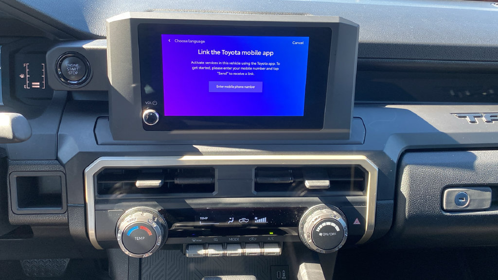 Used 2024 Toyota Tacoma SR RWD image 18