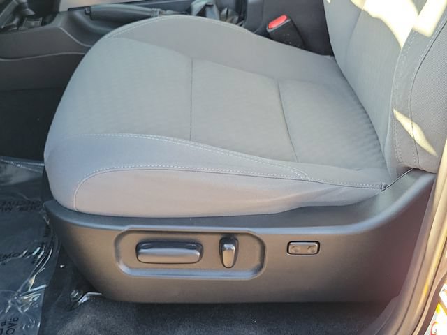 Used 2020 Toyota Tacoma SR5 RWD image 17