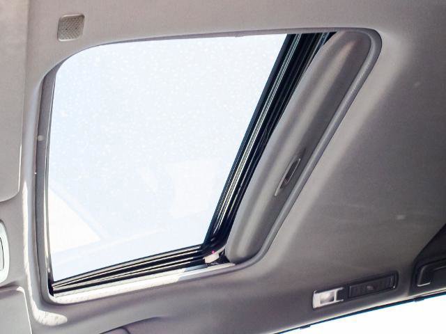 Used 2022 Toyota Sienna XSE w/ XSE Plus Package image 22