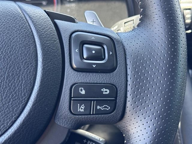 Used 2023 Lexus IS 500 RWD image 10