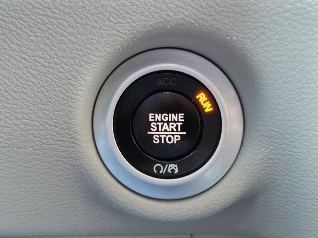 Used 2023 Chrysler Voyager LX FWD image 23