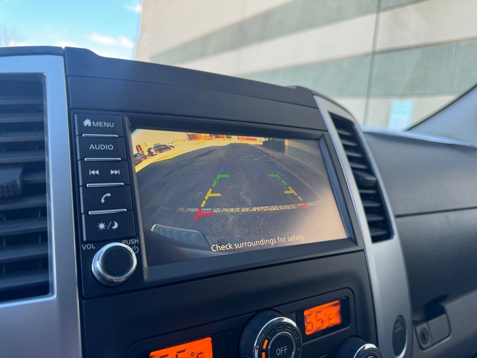 Used 2021 Nissan Frontier SV image 29