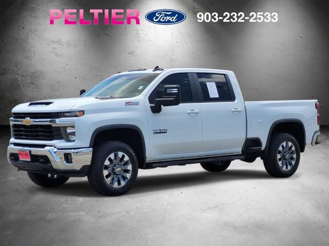 Used 2025 Chevrolet Silverado 2500 LT w/ Texas Edition AWD/4WD image 3