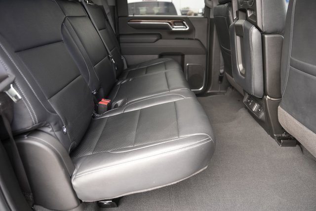 Used 2024 Chevrolet Silverado 2500 LT w/ Convenience Package image 15