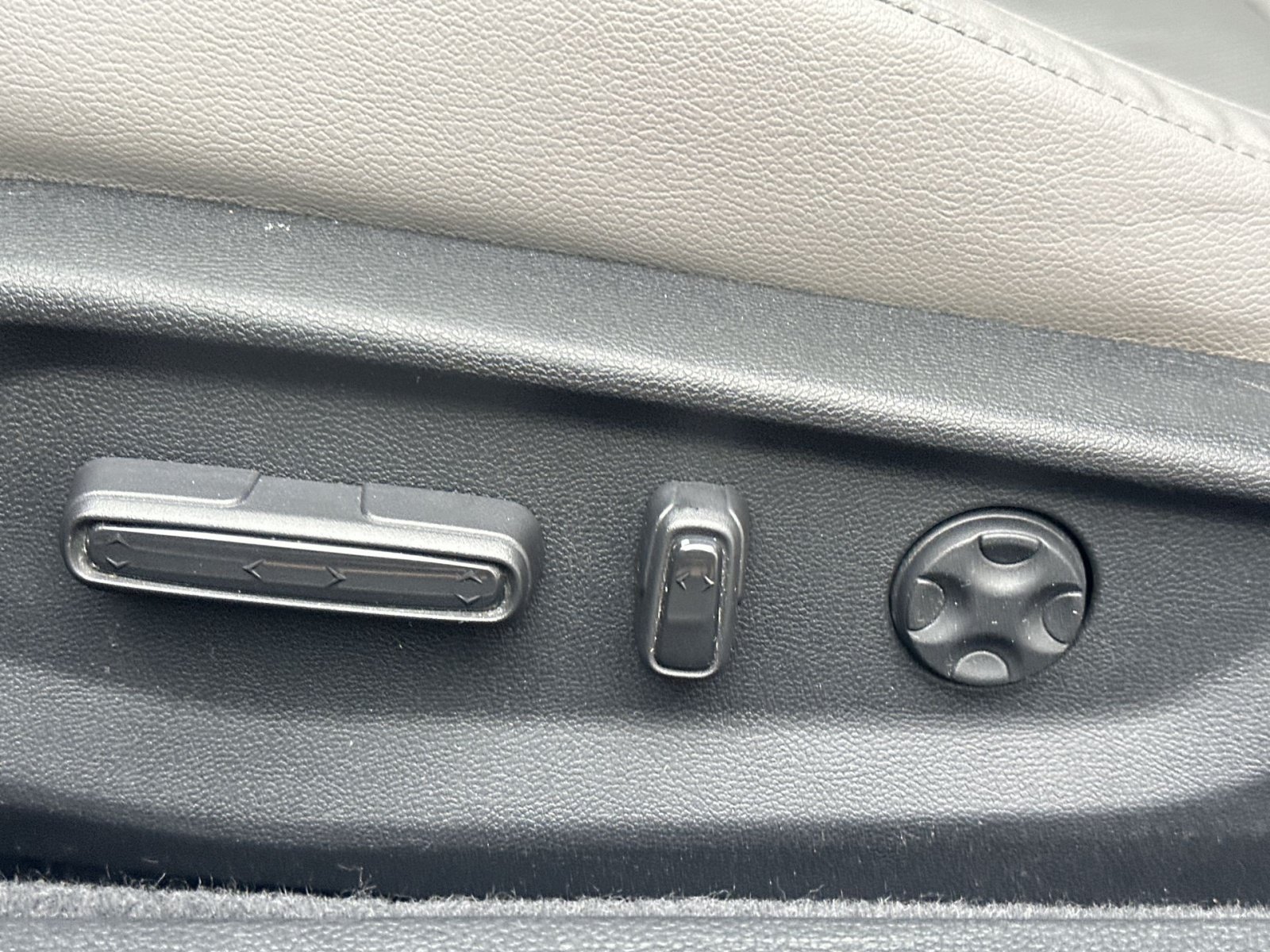 Used 2018 Honda Accord EX-L image 15