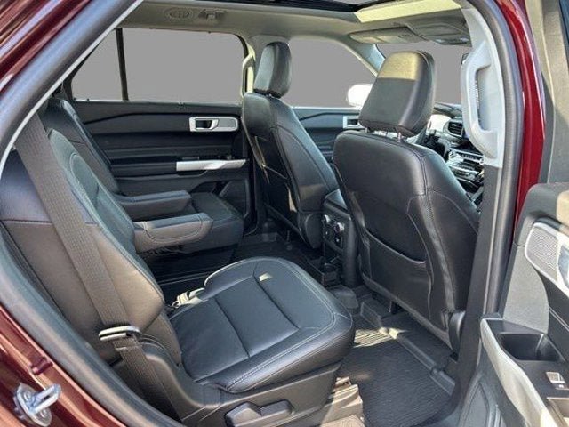 Certified 2022 Ford Explorer Limited w/ Equipment Group 301A AWD/4WD image 20