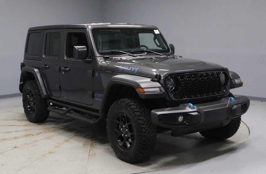 Used 2024 Jeep Wrangler Unlimited image 7