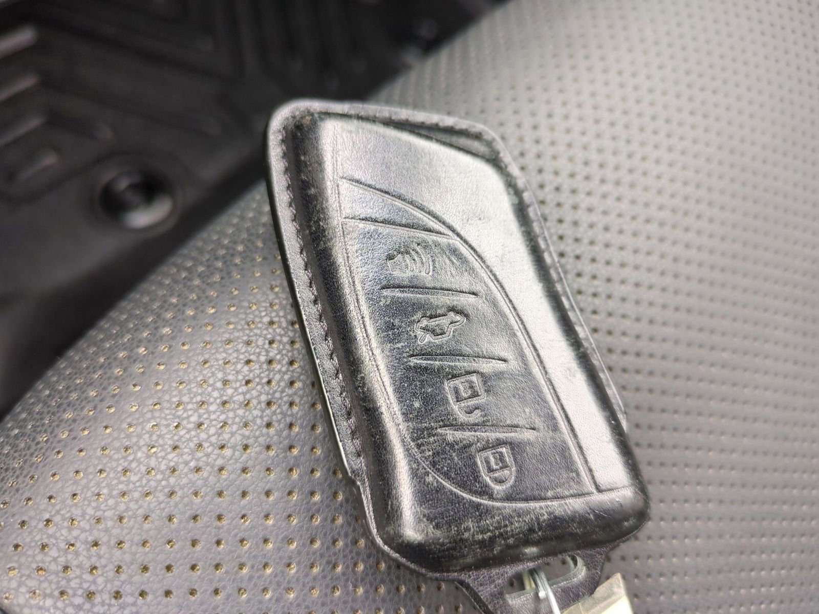 Used 2020 Lexus GX 460 Premium w/ Premium Package image 42