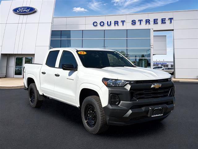 Used 2023 Chevrolet Colorado W/T w/ WT Convenience Package II AWD/4WD image 3