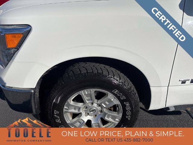 Used 2018 Nissan Titan SV w/ SV Convenience Package AWD/4WD image 11