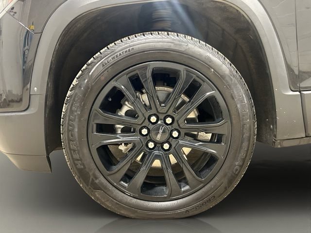 Used 2022 GMC Acadia SLE w/ GMC Pro Grade Package AWD/4WD image 25