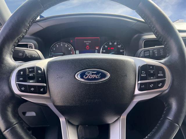 Certified 2023 Ford Explorer Limited w/ Limited Technology Package AWD/4WD image 11