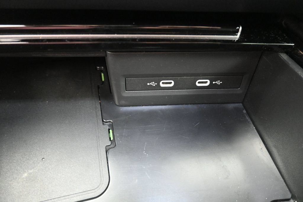 Used 2025 Volkswagen Atlas SE AWD/4WD image 27