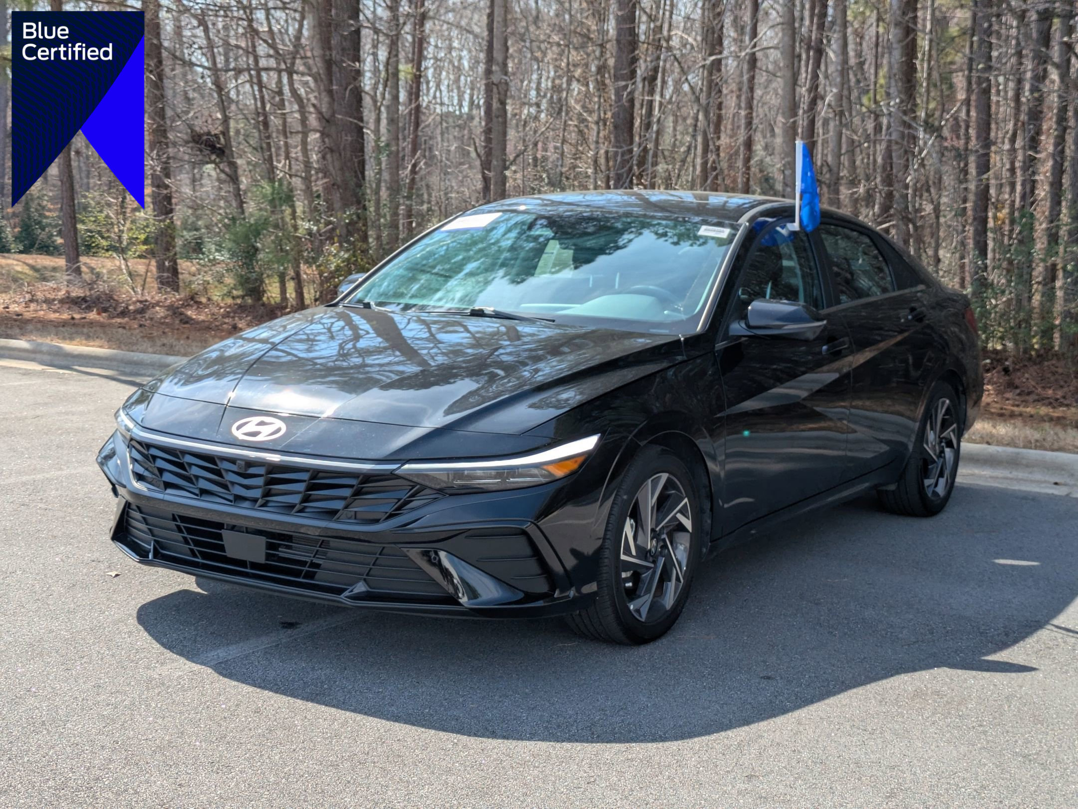 Used 2024 Hyundai Elantra Limited image 1