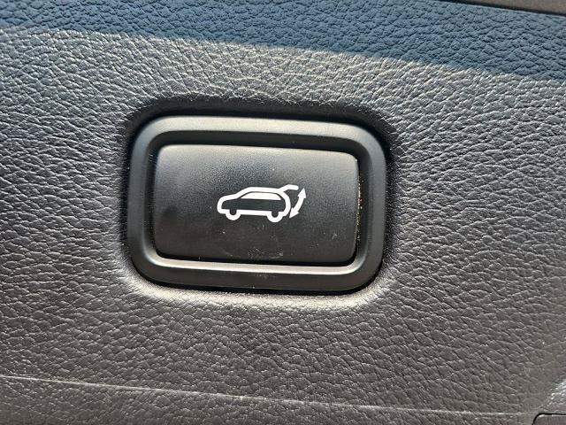 Used 2024 Hyundai Palisade SEL FWD image 13