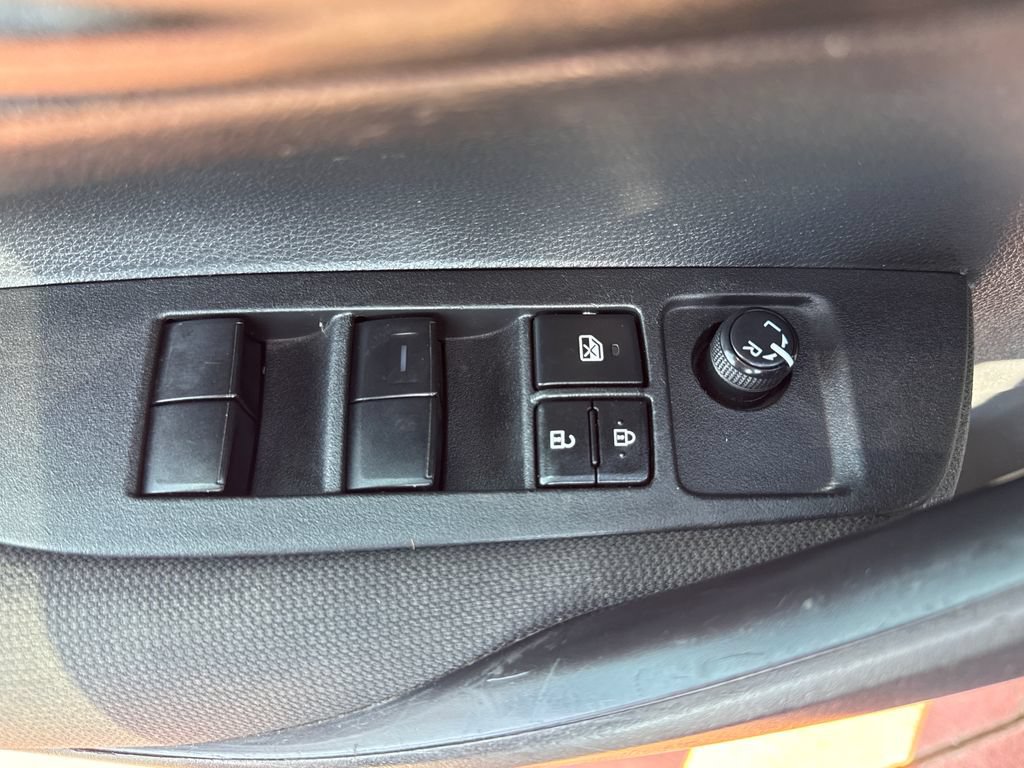 Used 2022 Toyota Corolla LE FWD image 11